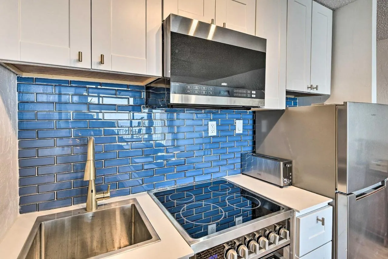 Oceanfront, Fourth-Floor Condo On Daytona Beach! ארצות הברית