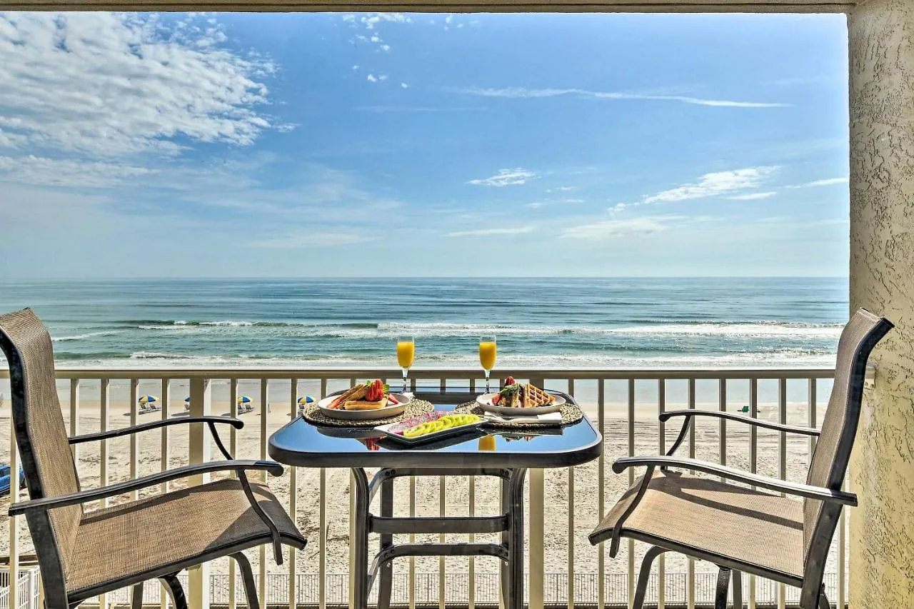 Oceanfront, Fourth-Floor Condo On Daytona Beach! 0*,  ארצות הברית